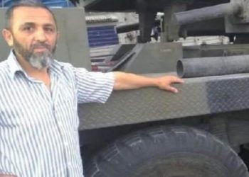 Camide çıkıp, sokağa taşan tartışmada öldü!