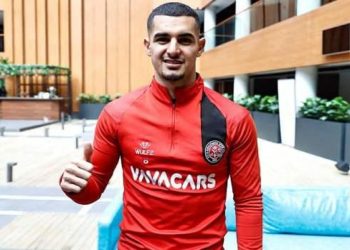 İtalyan ekipleri Türk futbolcunun peşine düştü!