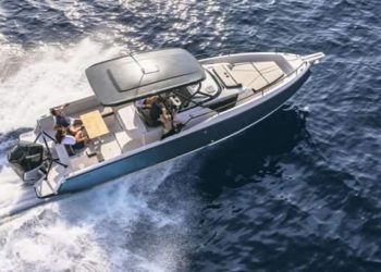 Milyonluk tekneler İzmir’de ‘karaya’ çıkıyor