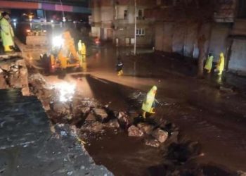 Şanlıurfa’da Sırrın Deresi yükseldi, ekipler teyakkuzda