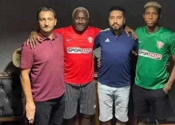 Yattara futbola geri döndü! İstanbul ekibiyle anlaştı