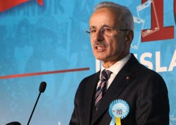 Bakan Uraloğlu, İstanbul-Ankara Süper Hızlı Treni için tarih verdi