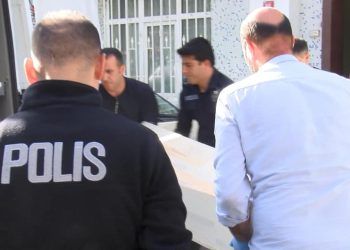 Fatih’te tartıştığı arkadaşını silahla öldürdü!